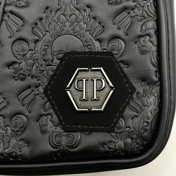 Pechera Philipp Plein Diseño Relieve