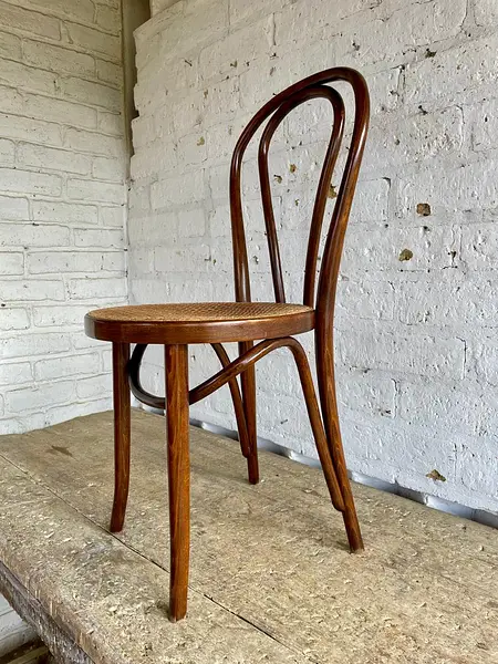 Silla Estilo Thonet Con Asiento Tejido - Colombia 1980