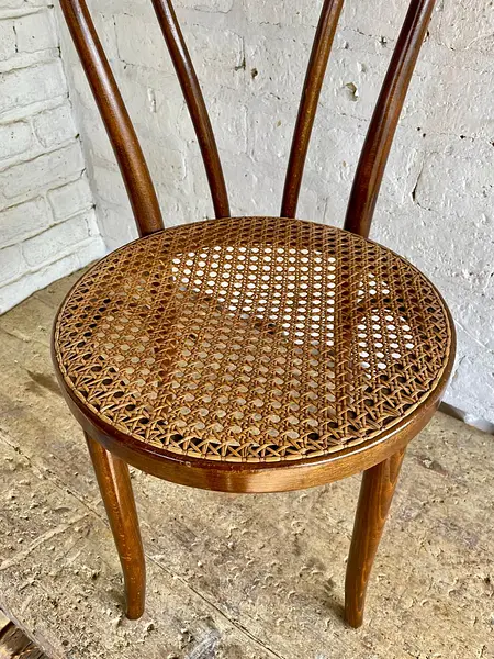 Silla Estilo Thonet Con Asiento Tejido - Colombia 1980