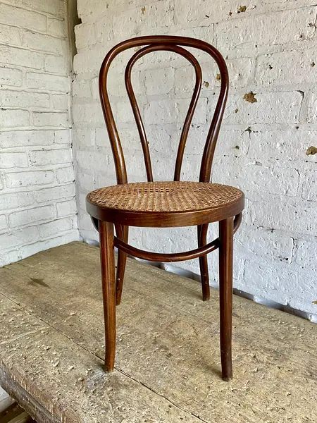 Silla Estilo Thonet Con Asiento Tejido - Colombia 1980