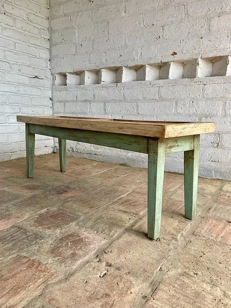 Banca Rústica Elaborada Con Puerta Reciclada