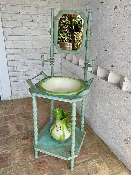 Aguamanil Con Espejo Jarra Y Palangana