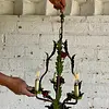 Lámpara De Araña Metálica Con Hojas Y Flores