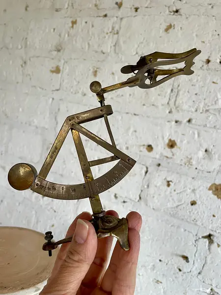 Balanza De Correo Postal Con Péndulo Y Pinza - Italia 1880