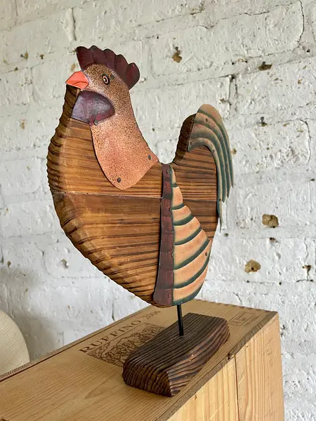 Figura De Gallo Rústico De Madera Y Metal