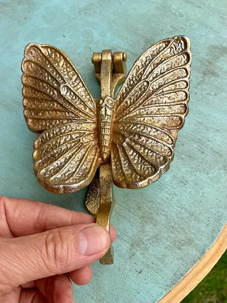 Aldaba Para Puerta Con Forma De Mariposa