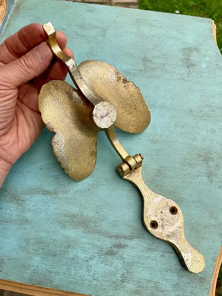 Aldaba Para Puerta Con Forma De Mariposa