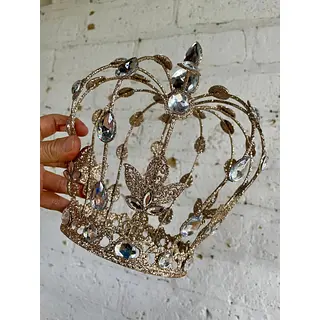 Corona Estilo Imperial De Estructura Metálica Y Purpurina