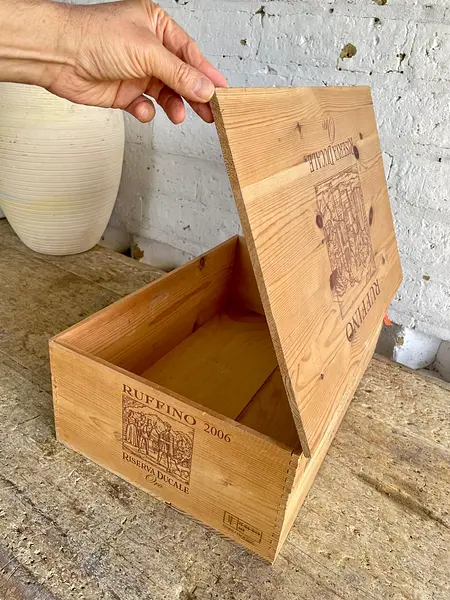 Caja Vacía De Botelleas De Chianti - Italia 2006