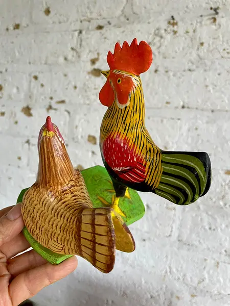 Gallo Y Gallina Tallados En Madera -India 1995