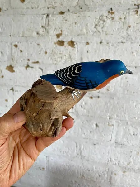 Pájaro Azulejo Sobre Tronco Natural - U.S.A. 2000