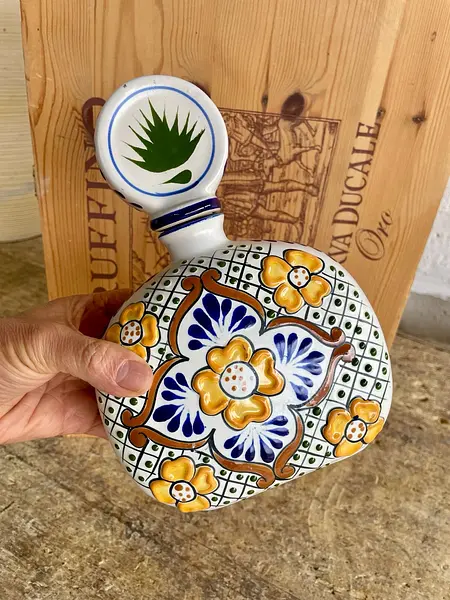 Licorera Artesanal Talavera Poblana - México 2020