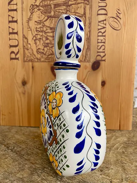 Licorera Artesanal Talavera Poblana - México 2020