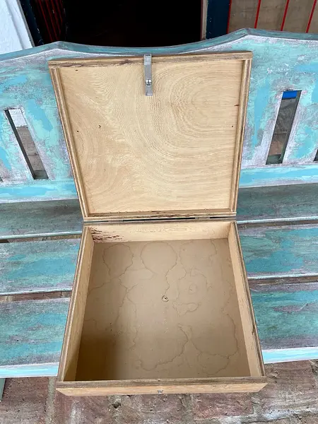 Caja De Madera Para Botellas De Vino - U.S.A. 2005
