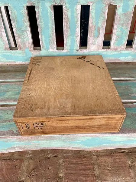 Caja De Madera Para Botellas De Vino - U.S.A. 2005