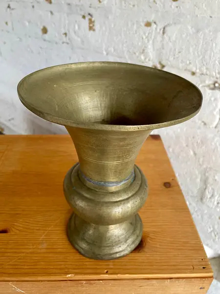Floreros X 2 En Bronce - India 1950