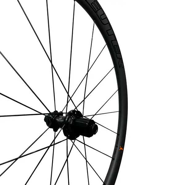 Rines Deuter De Ruta F1-38h En Carbono (Disco) Center Look