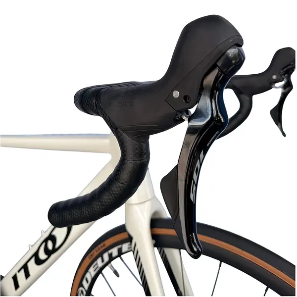 Bicicleta Ruta Blanca En Aluminio Quetzal Grupo Shimano 105