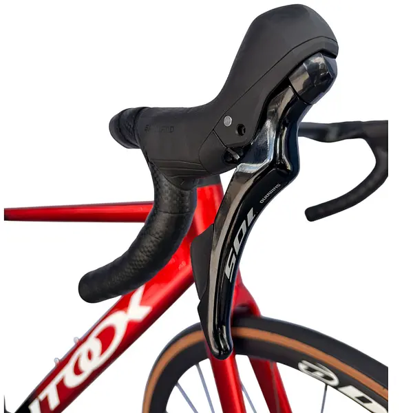 Bicicleta Ruta Roja/Negra En Aluminio Quetzal Grupo Shimano