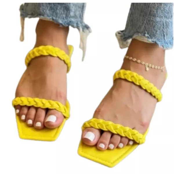 Sandalias Planas Color Amarillo