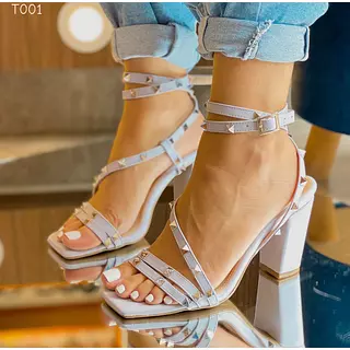 Tacón Blanco Taches