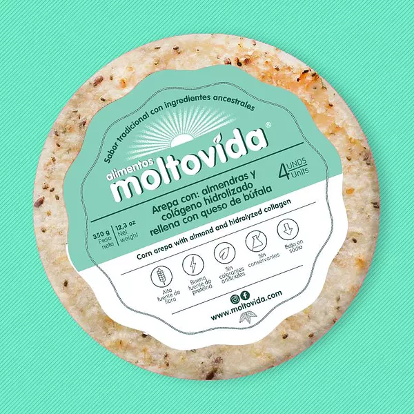 Arepa con Colágeno y Almendras Rellena de Queso de Búfala