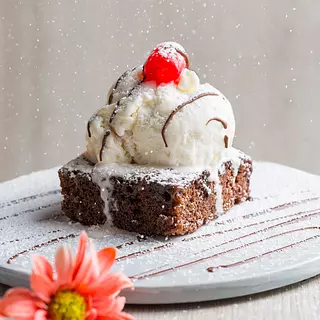 Brownie Con Helado