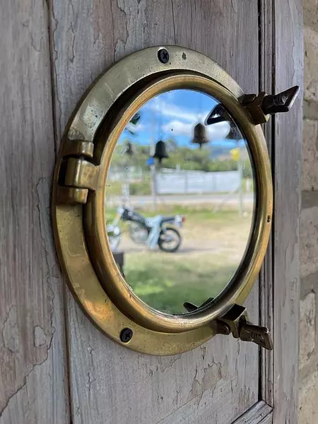 Escotilla De Velero Con Espejo - India 1960