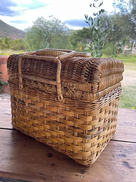 Canasta Vintage De Picnic En Ratán Estilo Francés