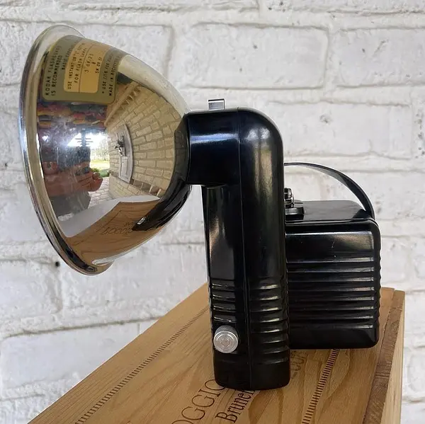 Cámara Fotográfica Kodak Brownie Hawkeye 1955