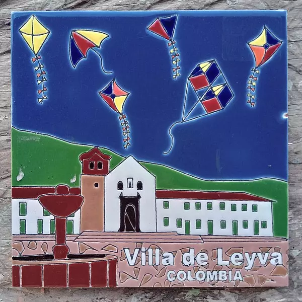 Baldosa Villa De Leyva Cometas 15 X 15 Cm.