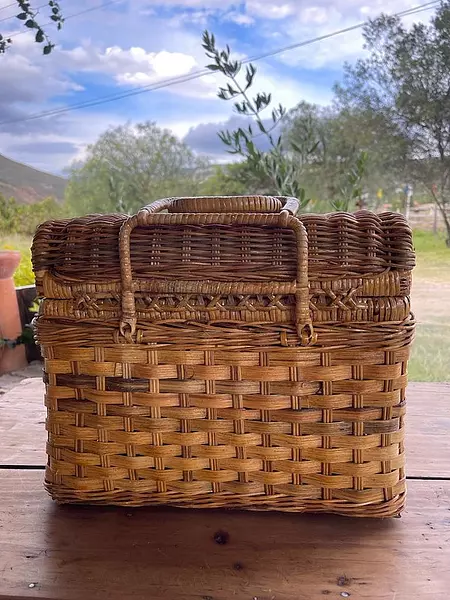 Canasta Vintage De Picnic En Ratán Estilo Francés