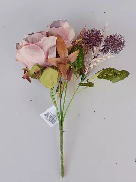 Ramillete De Flores Color Rosado