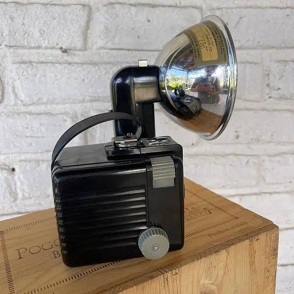 Cámara Fotográfica Kodak Brownie Hawkeye 1955